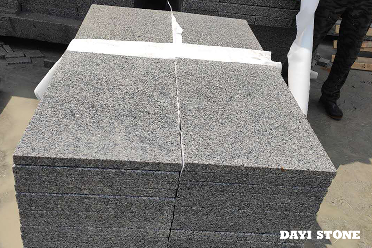 Paving Light Grey Granite G603-10 Top flamed bevelled 2mm others sawn 40x60x3cm Flat Pallet Packing